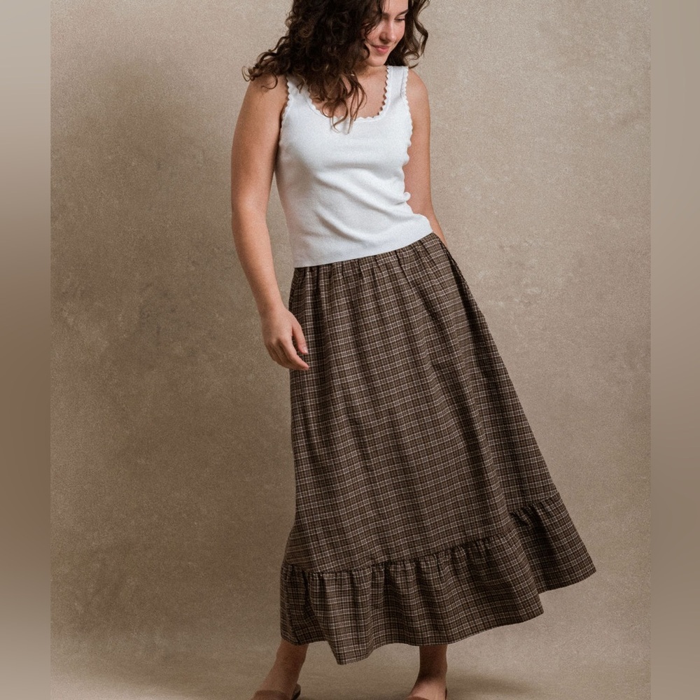 ISO!! Neuflora Florence Skirt (L or XL)